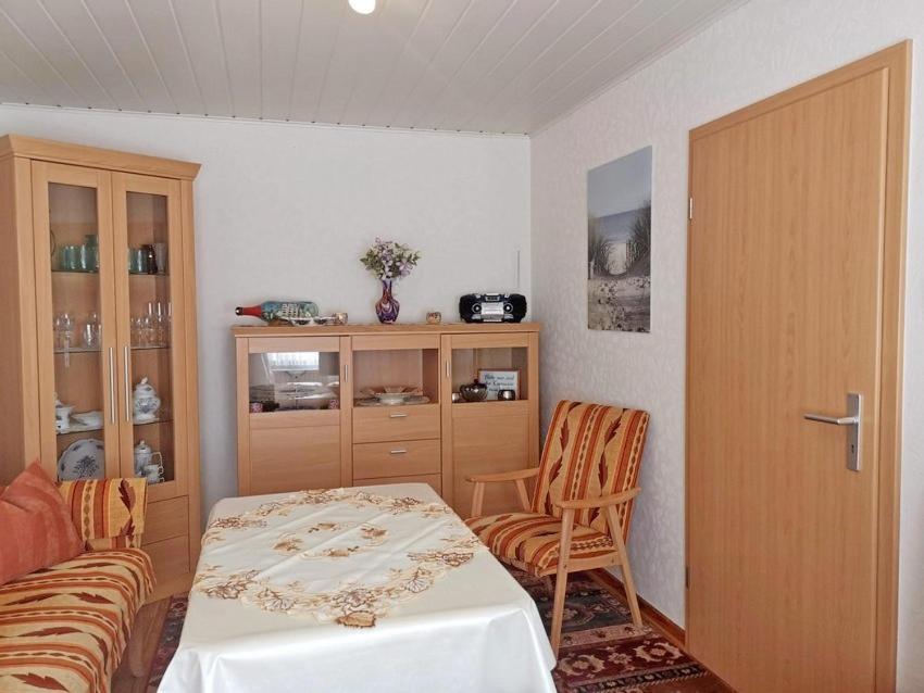 Ferienwohnung Haus Waldesrand Нордерней Экстерьер фото
